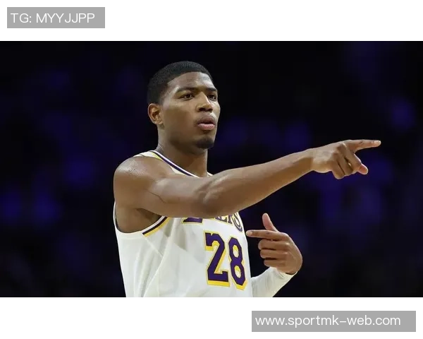 八村塁绝杀前里夫斯强攻扳平比分回防怒喷裁判展现巨星气质 八村塁绝杀前里夫斯强攻扳平比分回防怒喷裁判展现巨星气质